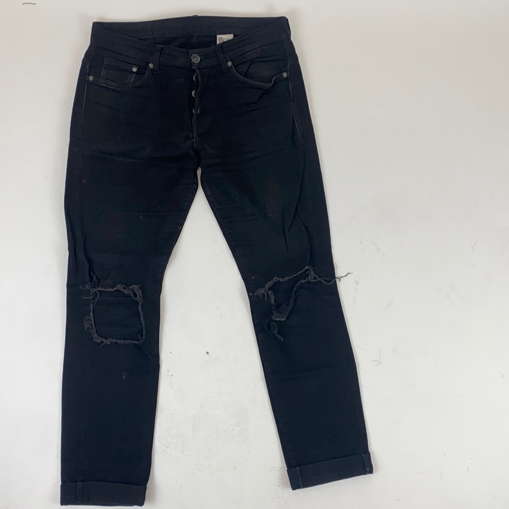 Black Distressed Jeans